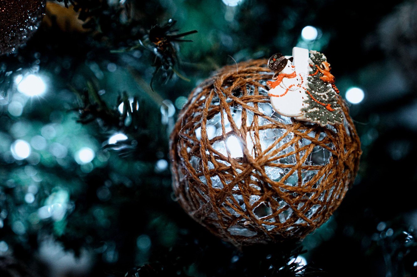 Lasting Memories with Garland & Pre-Lit Christmas Trees